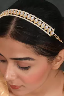 Gold hair-accessories