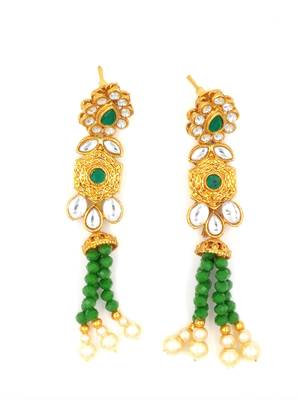 Green Color Old Tone Kundan Bridal Choker Necklace Set For Women 2