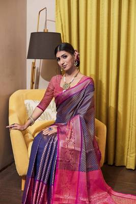 Navy blue hand woven kanchipuram silk blend saree with blouse 3