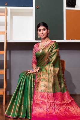 Green hand woven kanchipuram silk blend saree with blouse 3