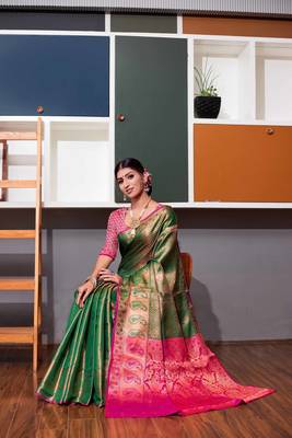 Green hand woven kanchipuram silk blend saree with blouse 4