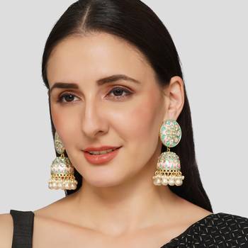 Green pearl earrings 1