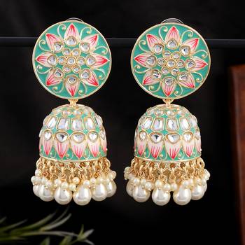 Green pearl earrings 2