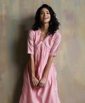Light Pink Kurta Sets 4