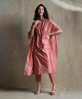 Dusky Pink Kaftans 1