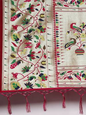 Pink woven banarasi silk saree with blouse 4