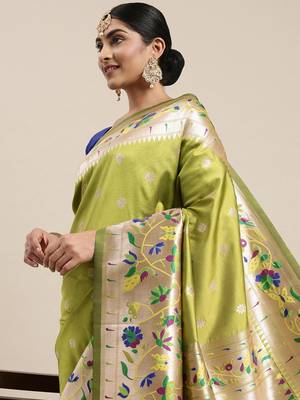 Mehendi woven Banarasi silk blend saree with blouse 3