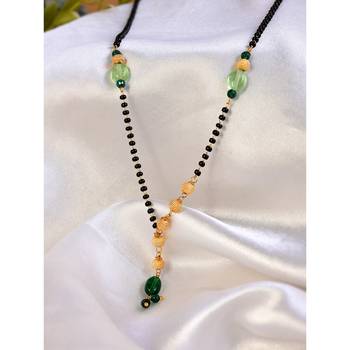 Green pearl necklaces 2