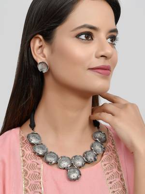Silver necklace-sets 2