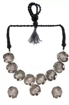 Silver necklace-sets