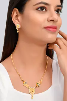 Gold necklace-sets