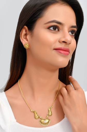 Gold necklace-sets