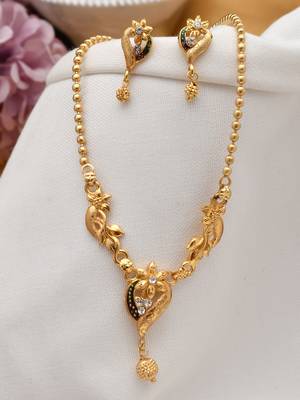 Gold necklace-sets 1