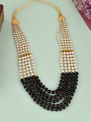 Black necklaces 1