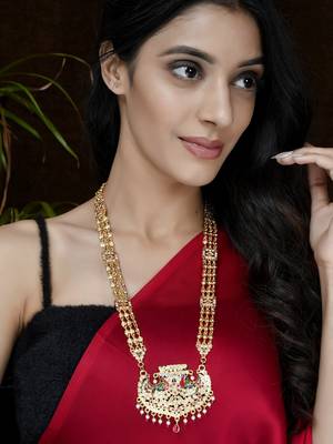 Gold necklaces 2