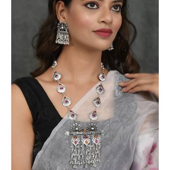 Silver necklace-sets 1