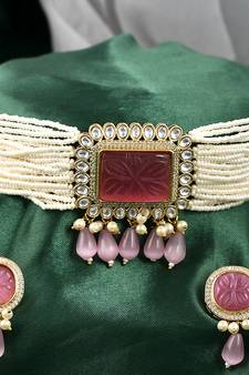 Pink necklace-sets