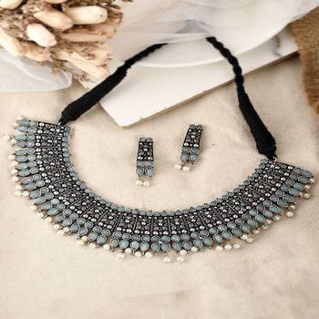 Green necklace-sets 3