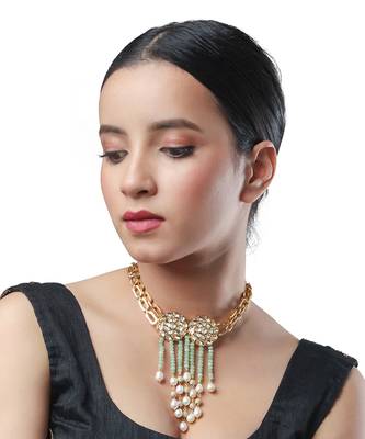 Light green Necklace 1