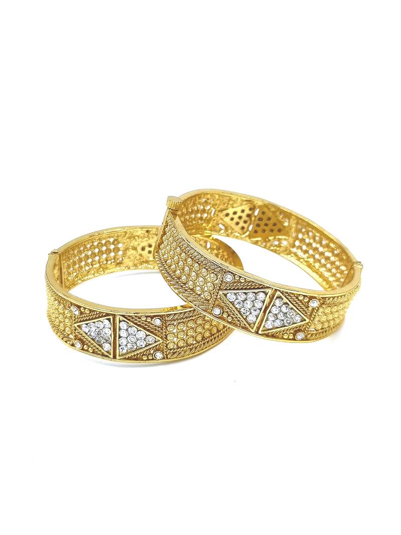 AARNAA  Stylish White Color Gold Plated Charm Crystal Bracelet Bangle Jewellery for Girls and Women  BG_G20_W_450