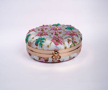WHITE WITH MULTI COLOR WOMEN HANDLOOM ROUND FABRIC HAND CLUTCH CUM SLING BAG 4