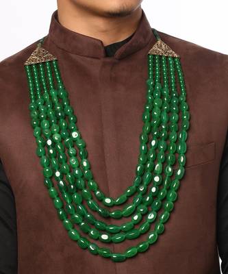 The Green Groom Mala 5