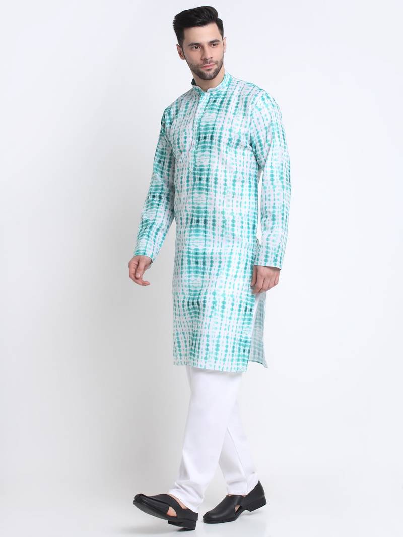 Men Green Cotton Batik Print Kurta and Pyjama Set