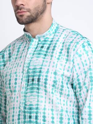 Men Green Cotton Batik Print Kurta and Pyjama Set 5