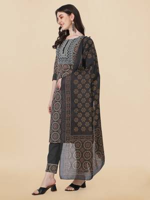 Black Ajarak Printed Cotton Kurta With Pant and Dupatta Set 2