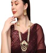 Gold-Plated White Pearl Beaded Menakari Stone Studded Raani Haar Jewellery Set