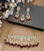 Gold-Plated Maroon & White Kundan-Studded & Beaded Choker Jewellery Set