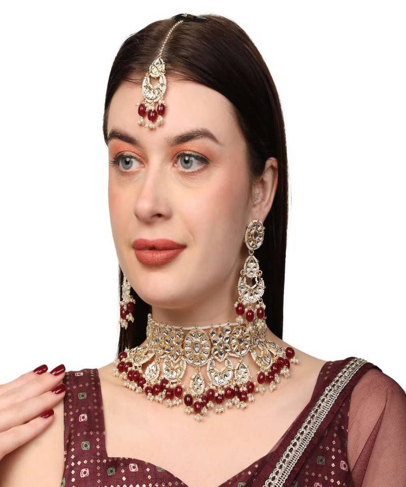 Gold-Plated Maroon & White Kundan-Studded & Beaded Choker Jewellery Set