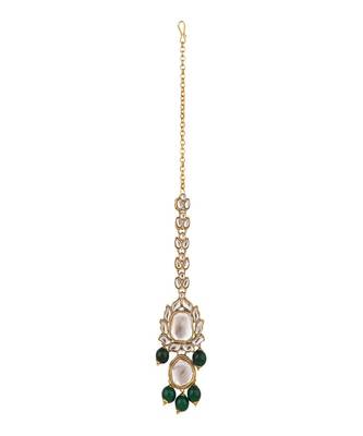 Gold Toned & Emerald Green Traditional Kundan Studded Jewellery Set 3