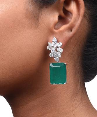 Green Diamond Cluster Top With Big Emerald Rectangle Drop 1