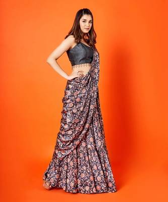Black Pre-draped Floral Solid Skirt Saree 2