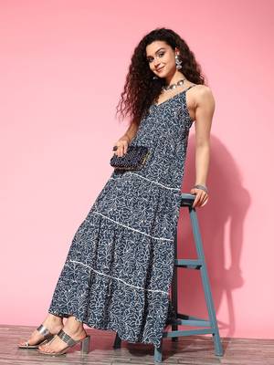 Blue printed cotton long-dresses 5