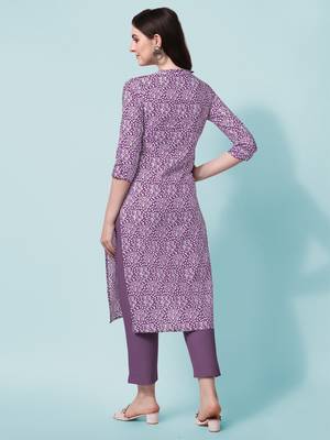 Wine Floral Printed Stand Patti Rayon Straight Kurta 4