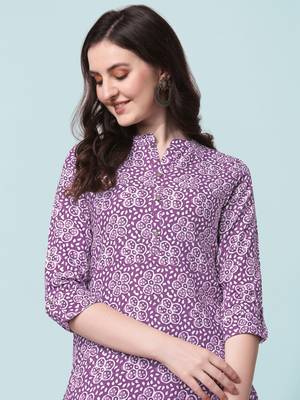 Wine Floral Printed Stand Patti Rayon Straight Kurta 5