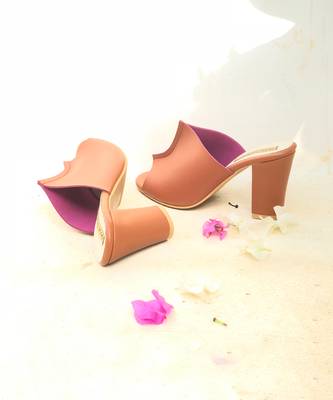 Sole Stories_Two Toned Mules In Tan 5