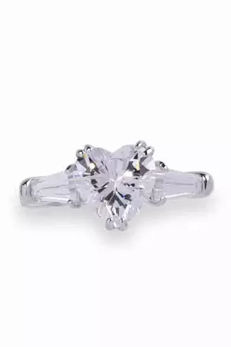 Heart Shaped Solitaire With Baguettes On Either Side