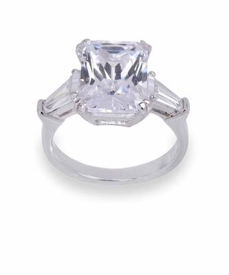Emerald Cut Solitaire With Baguettes On Either Side 4