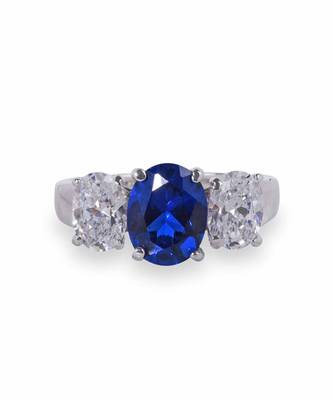 Oval Blue Center With 2 Oval Shaped Diamonds On Either Side 2
