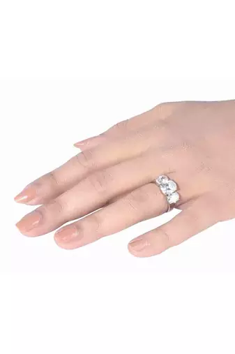 3 Oval Diamonds