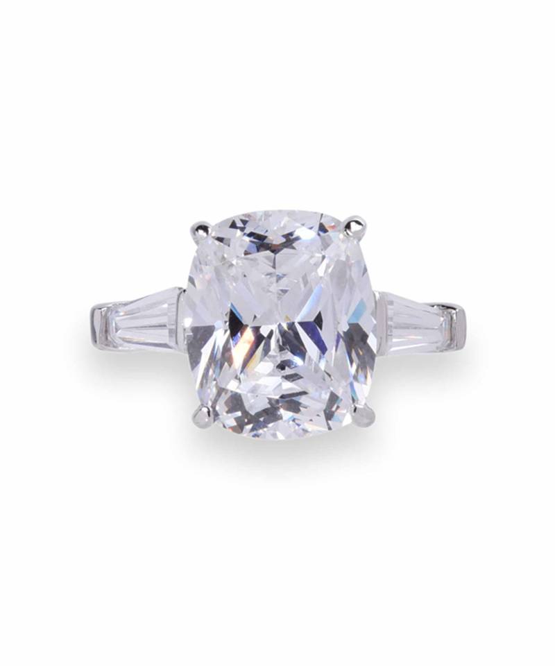 Radiant Cut Diamond With Baguettes On Either Side