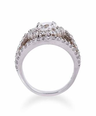 Round Center Diamond With 3 Row Diamond Band 1