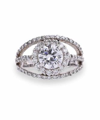 Round Center Diamond With 3 Row Diamond Band 2