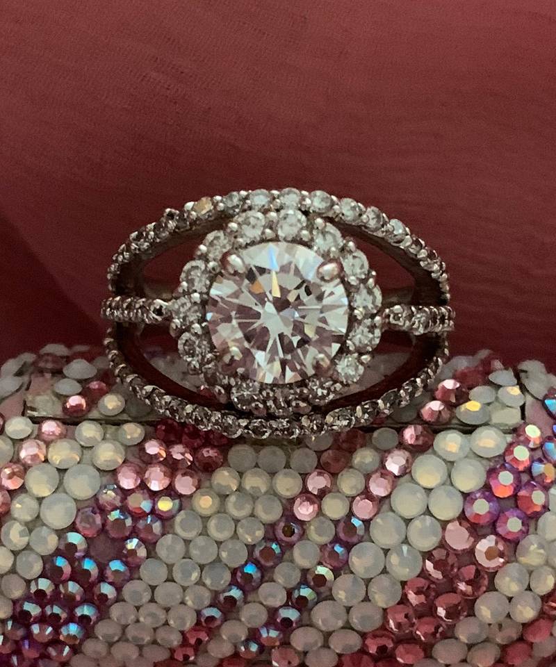 Round Center Diamond With 3 Row Diamond Band