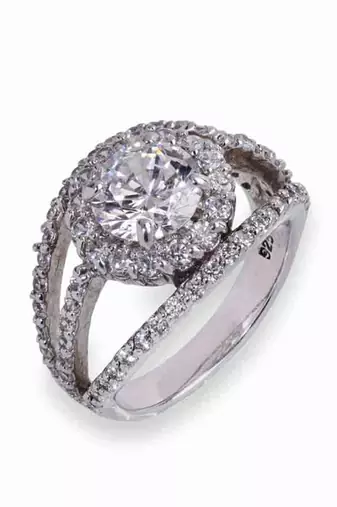 Round Center Diamond With 3 Row Diamond Band