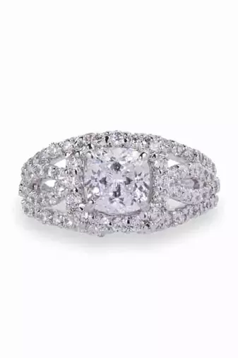 Cushion Center Diamond With Wavy Diamond Band