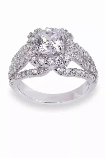 Cushion Center Diamond With Wavy Diamond Band
